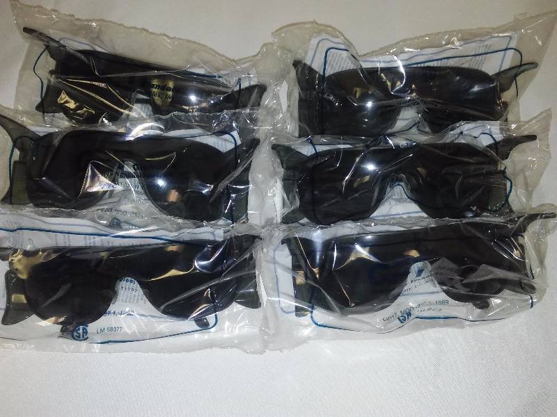 lot 31 image: Glendale Gpt Safety Glasses Side Shields Z87 Metal & Polycarbon (6)