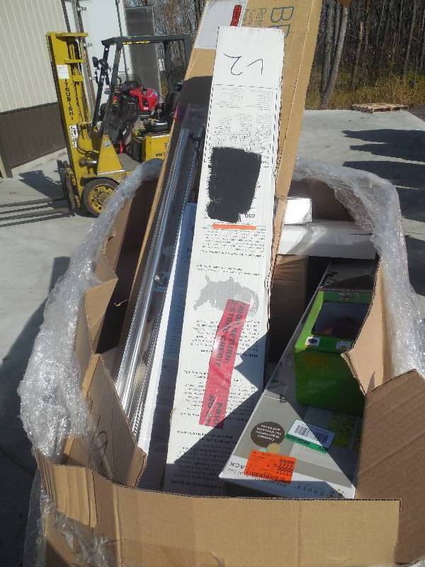 PALLET LOT OF GENERAL MERCHANDISE AND TOOLS