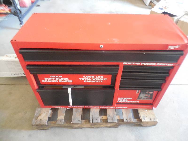 Milwaukee 46 in. 8-Drawer Rolling Steel Storage Cabinet, Red and Black