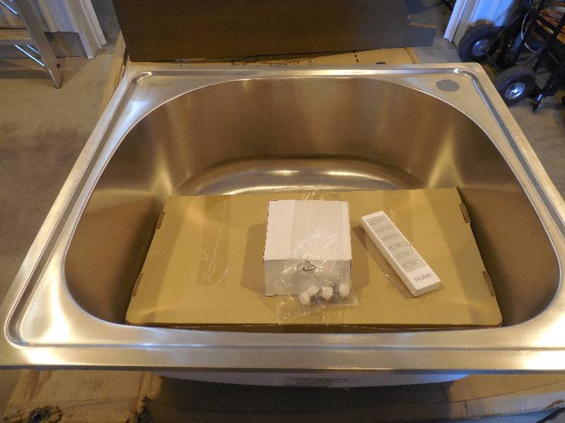 12 GALLON STAINLESS STEEL SINK AND FAUCET