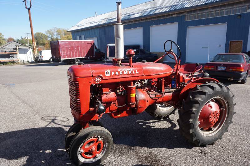 1943 International Harvester Farmall B Cultivision Tractor ...