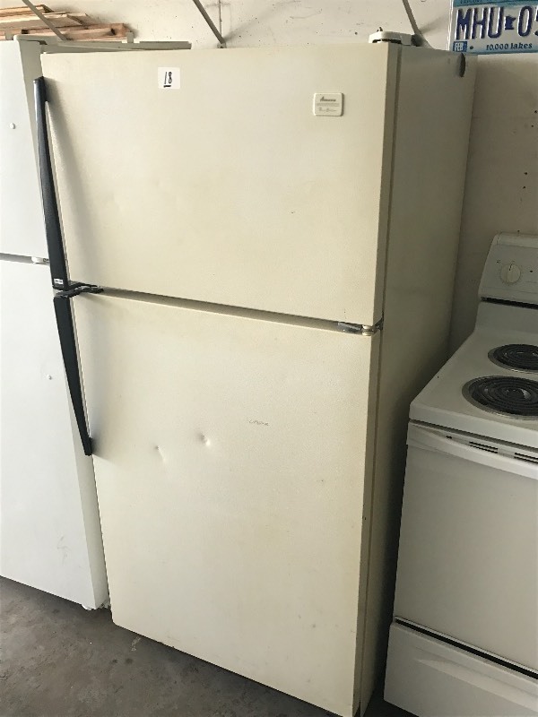 lot 18 image: Amana Refrigerator With Freezer, Mo...