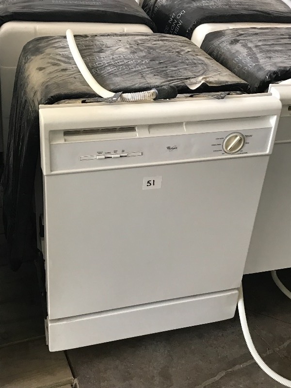 lot 51 image: Whirlpool 24 Dishwasher, Model DU8...