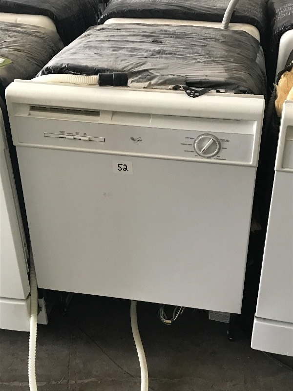 lot 52 image: Whirlpool 24 Dishwasher, Model DU8...