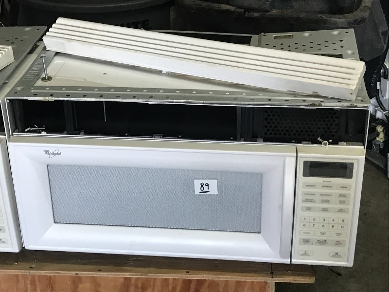 lot 89 image: Whirlpool Under-Cabinet Microwave, ...