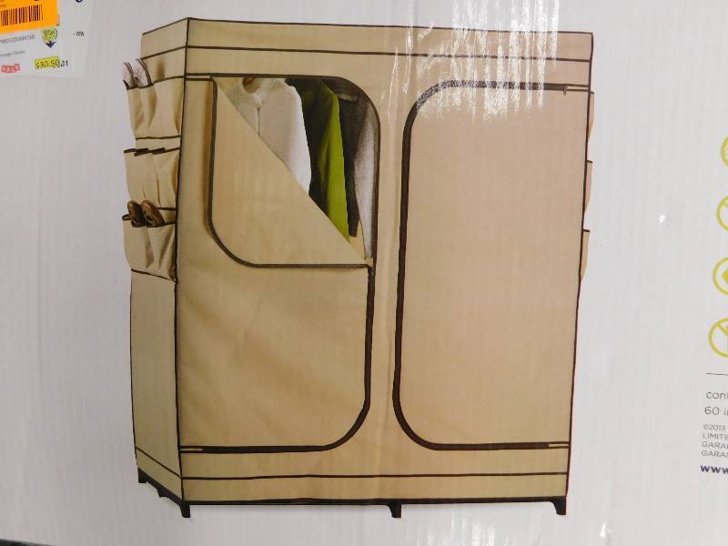 lot 260 image: Alcove double storage closet, MSRP $49.99
