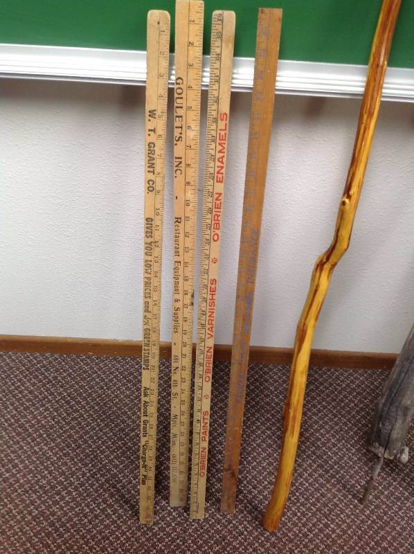 lot 59 image: One Ski, One Pot with Fake Plants and LED Lighting, Wooden Cane, Yard Sticks, Art Work and Bird House