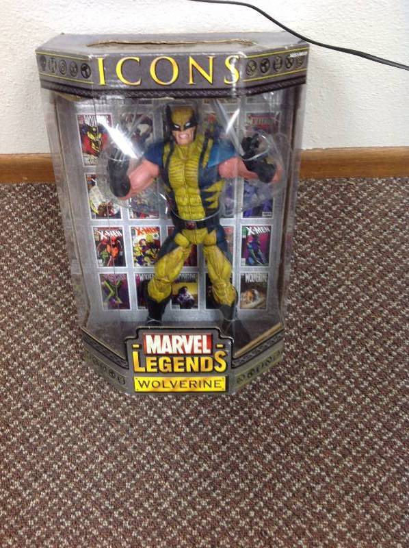 lot 81 image: In Box Action Figure Marvel Legends, Wolverine