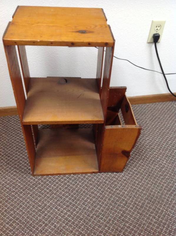 lot 95 image: Bedside  Couch side wood crate with magazinebook holder