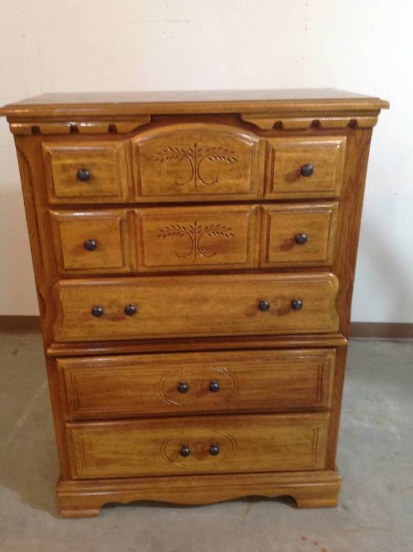 lot 12 image: Wooden Dresser