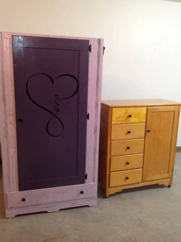 lot 17 image: Plum Antique Wardrobe, Childs Maple Wardrobe