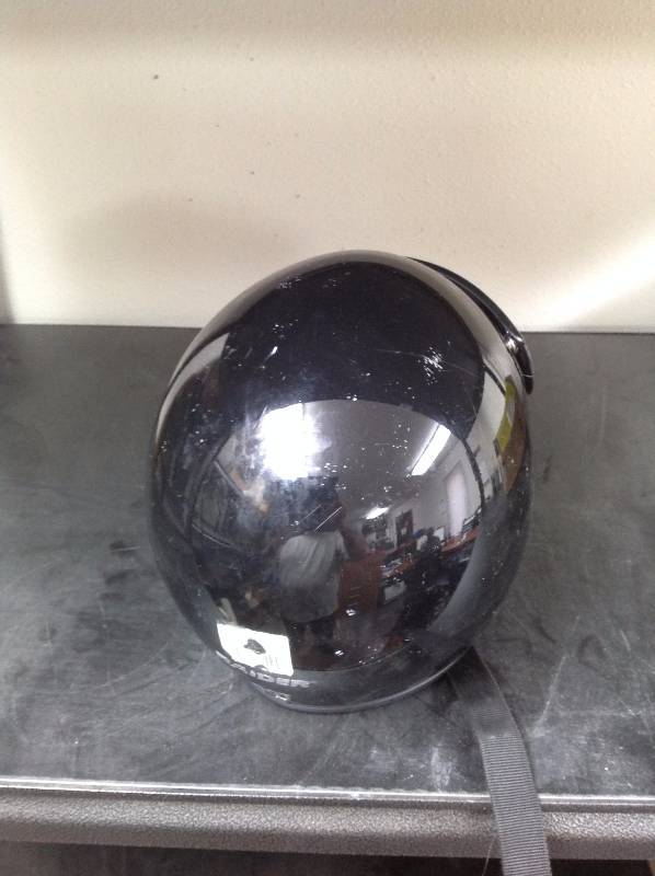 lot 109 image: Raider Helmet, XS. Unused
