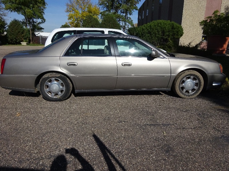 2000 Cadillac DHS