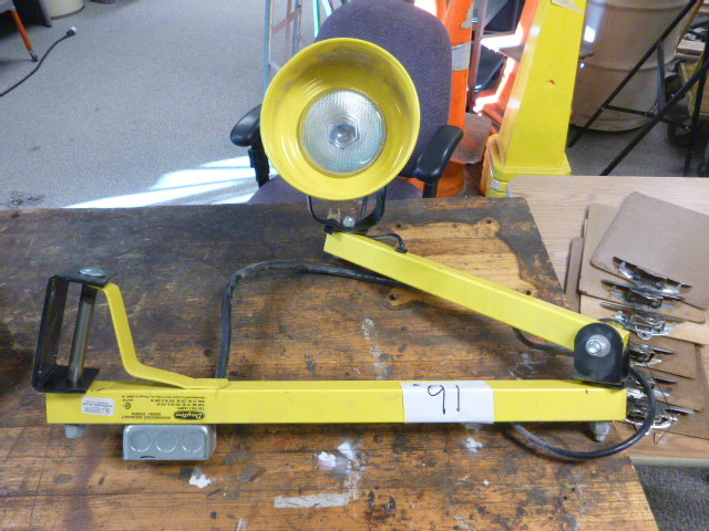 Dayton Light with Bracket