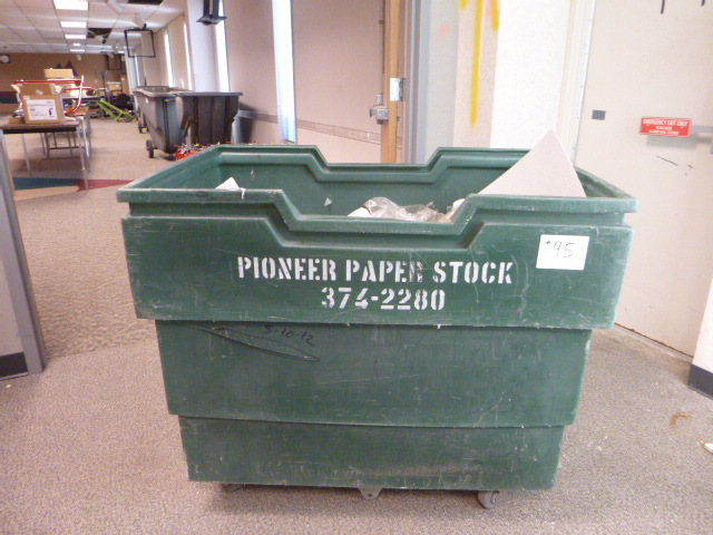 Garbage Cart on Casters