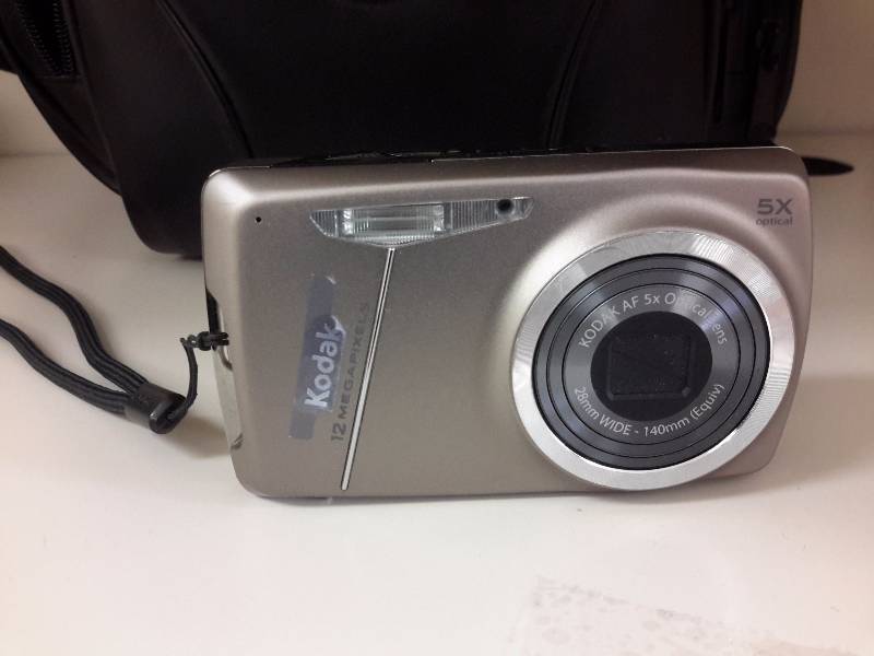Kodak 12 Megapixel Digital Camera and Case
