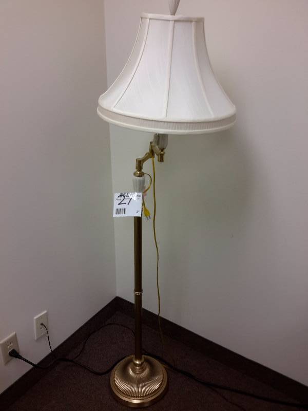 Nice LENNOX Swing Shade pole lamp