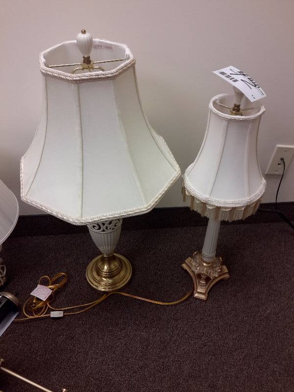 2 Nice Lennox Table lamps