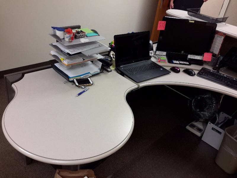 Steel Case Modular Furniture Office.
