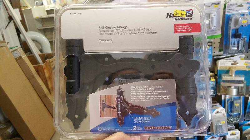 Self-Closing T Hinge