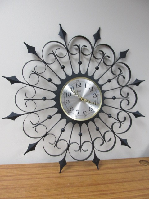 lot 12 image: Vintage Metal WELBY Wall clock