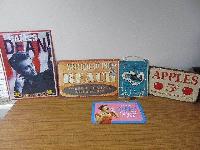 lot 27 image: Assorted Metal Decor Signs