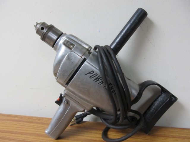 lot 44 image: POWR-KRAFT Reversible Drill
