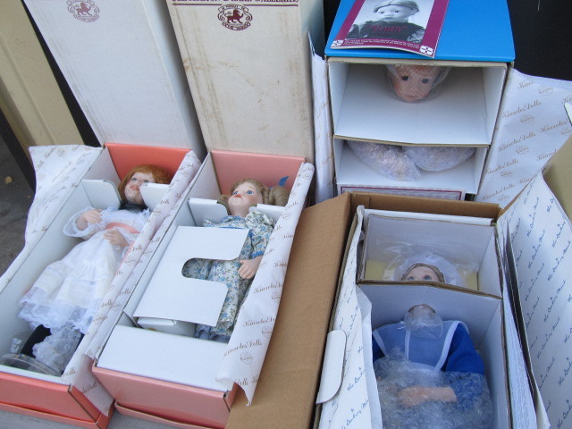 lot 70 image: MINT in Box Collector Dolls