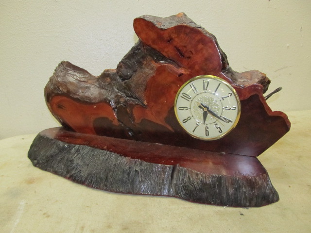lot 82 image: Vintage Mid Century Burl Wood Mantel Clock