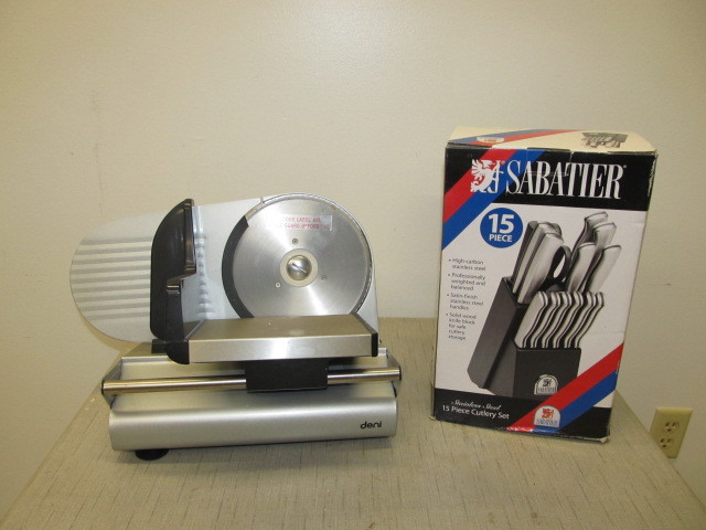 lot 137 image: NEW Knife Set & Meat Slicer