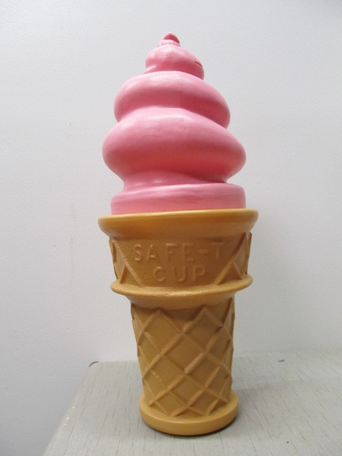 lot 144 image: LARGE 27 SAF-T Cone Advertising Bank