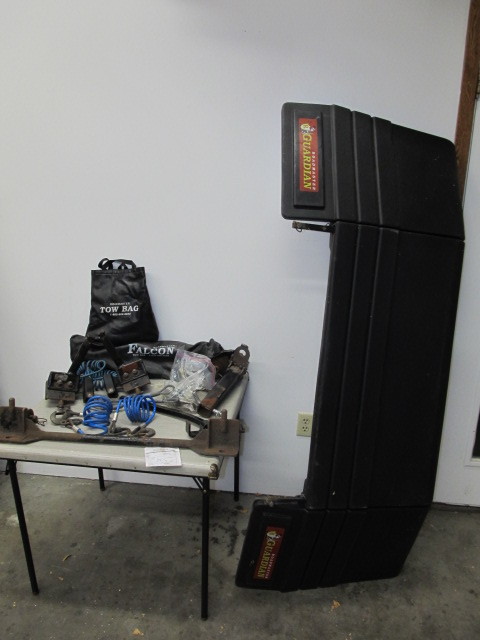 lot 146 image: ROADMASTER Guardian Rock Shield & Falcon Tow Bar System
