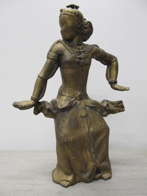 lot 202 image: Vintage 1957 ALBA ART Thai Dancer Spelter Statue