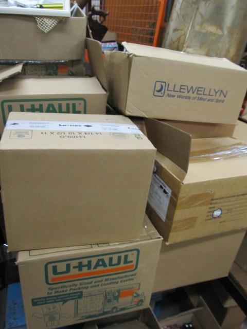 lot 211 image: 9 Boxes of BRAND NEW Books