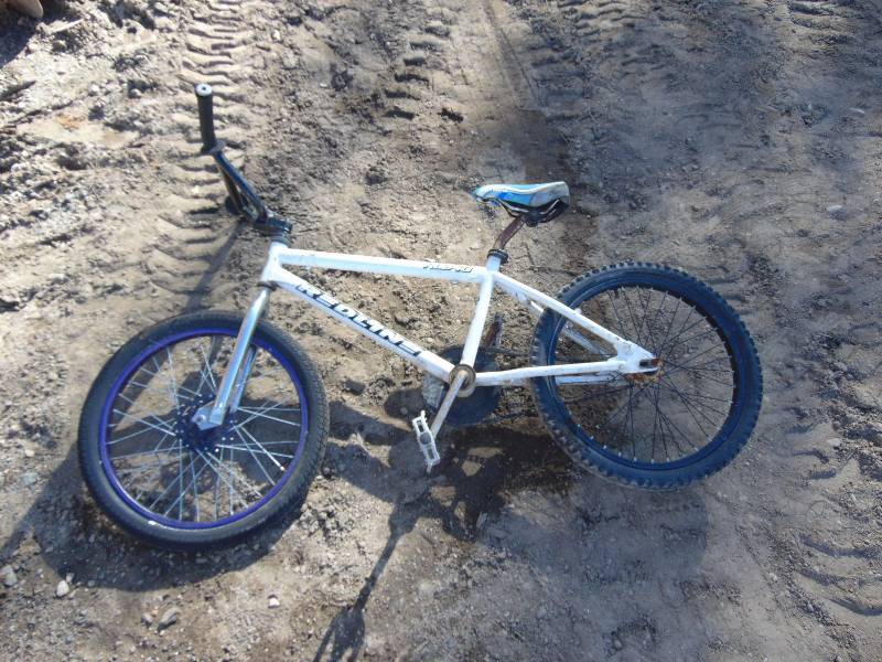 lot 25 image: Redline RL340 Racing Bike