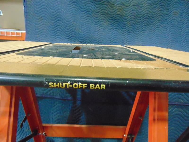 lot 47 image: Saw Table