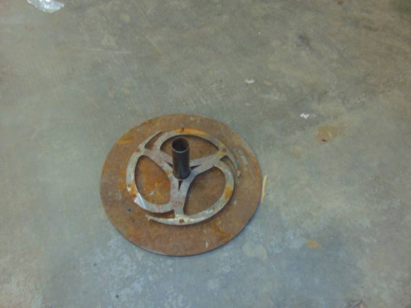 lot 109 image: Patio Umbrella Base