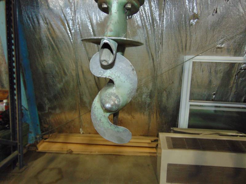 lot 117 image: Johnson Outboard Motor