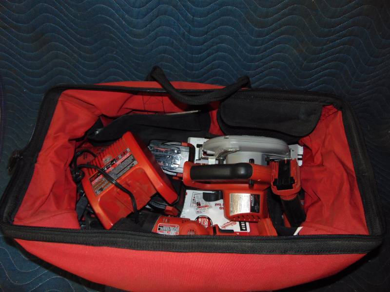lot 175 image: Milwaukee Power Tool Set with Bag