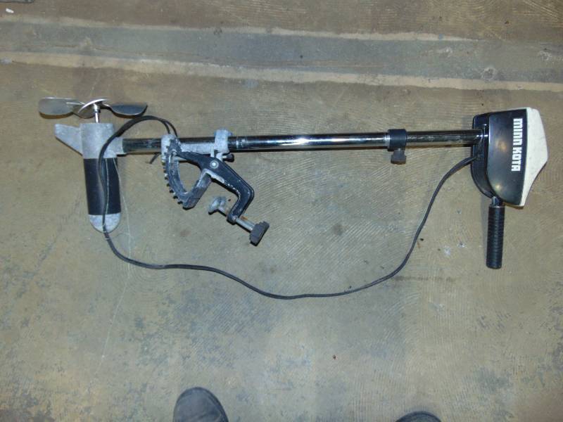 lot 182 image: Minn Kota Trolling Motor