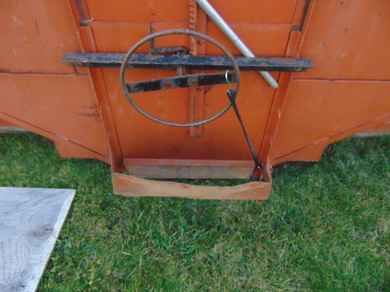 lot 188 image: Gravity Box Without Running Gear