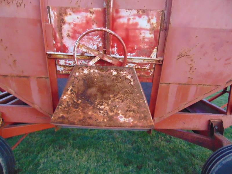 lot 189 image: Gravity Box With Running Gear