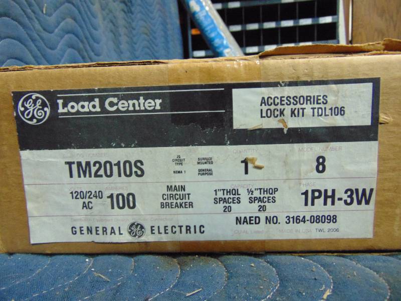 lot 196 image: New Fuse Box