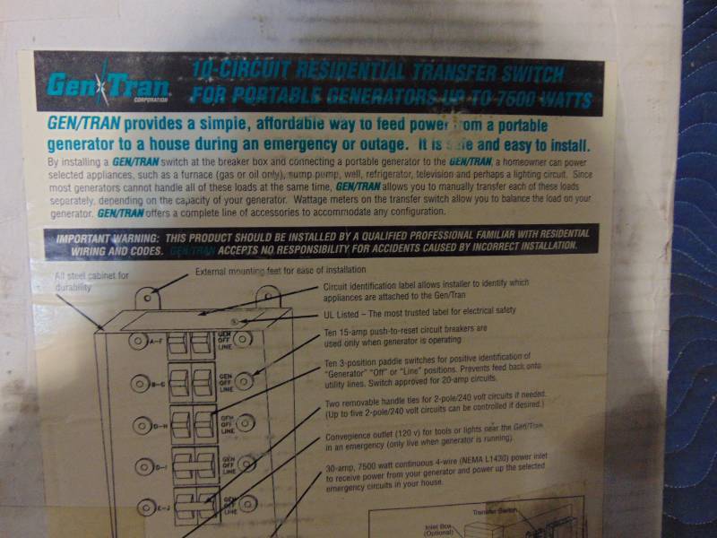 lot 197 image: 10 Circuit Manual Transfer Switch