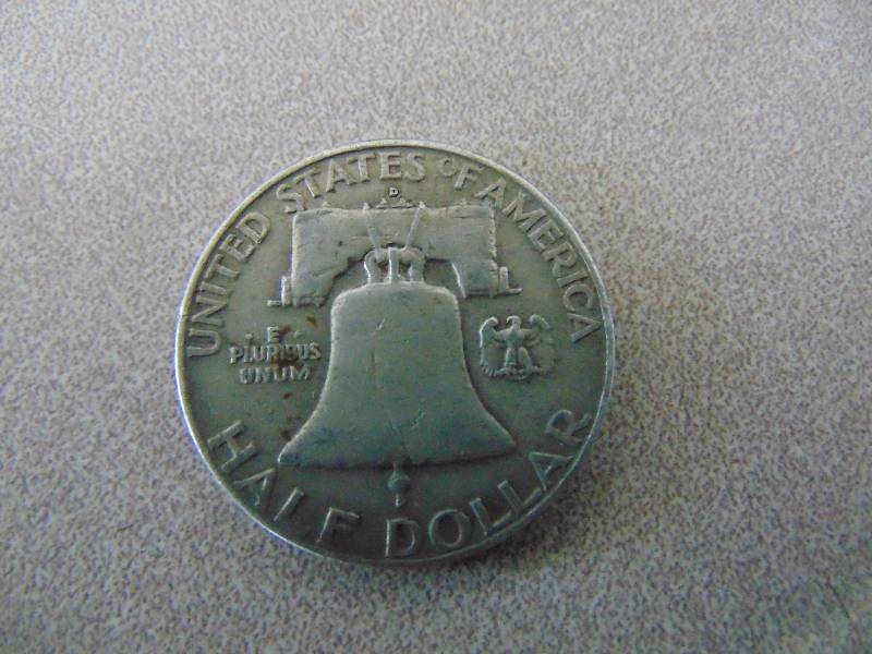 lot 215 image: (1) Silver Half Dollar