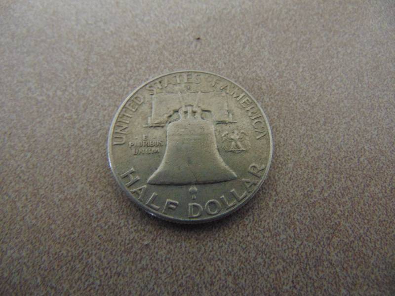 lot 219 image: (1) Silver Half Dollar
