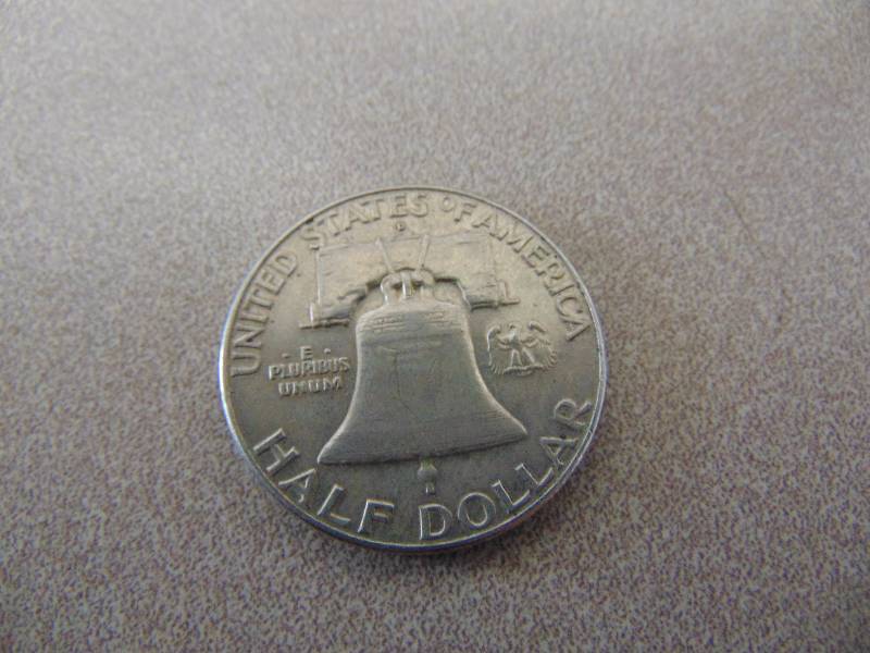 lot 225 image: (1) Silver Half Dollar