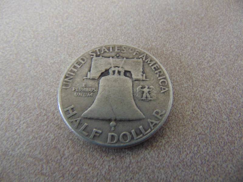 lot 227 image: (1) Silver Half Dollar