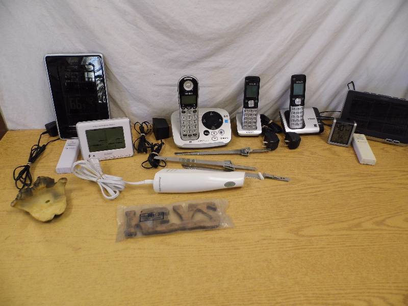 lot 26 image: Phones - Weather Stations - Misc