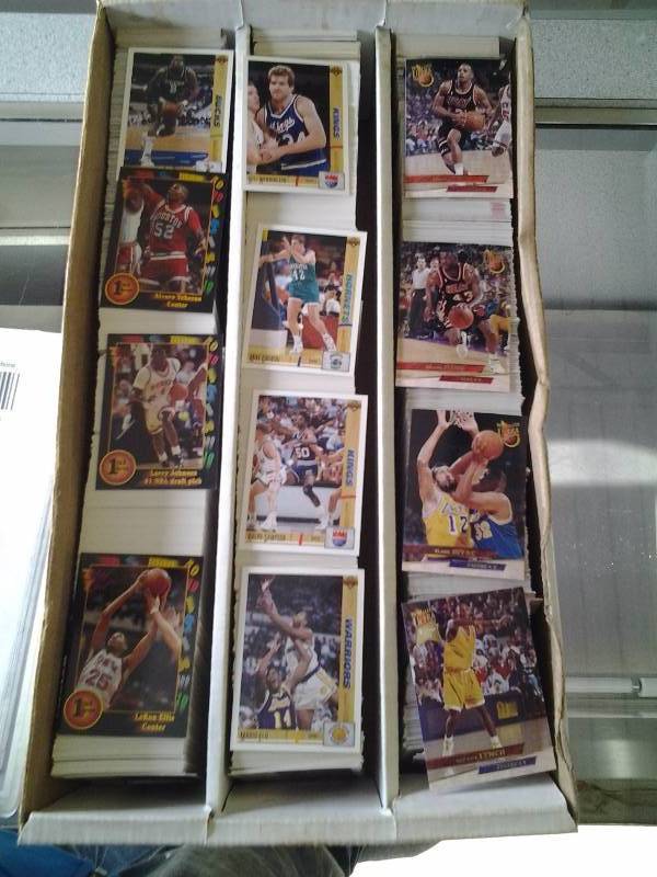 Large Lot Of 3000 Basketball Cards